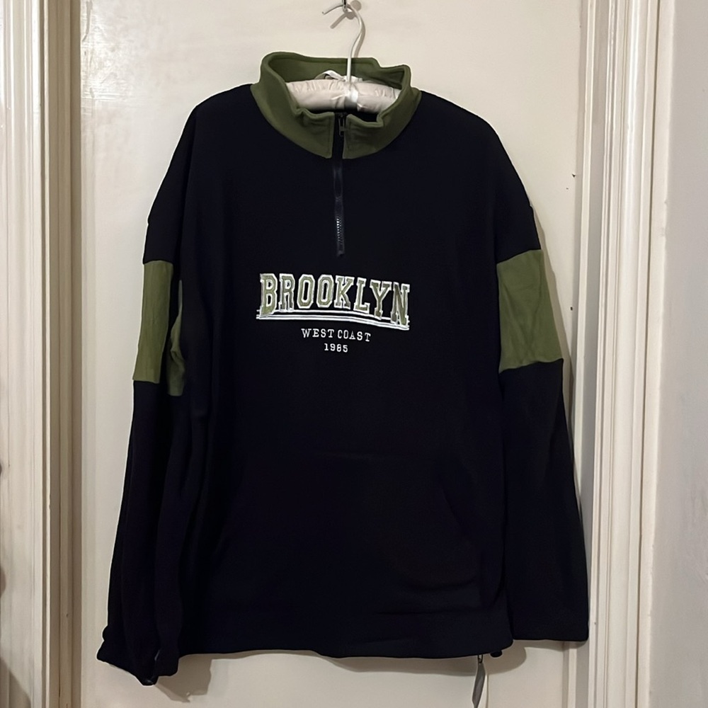 NWT Olive Green/Black  Brooklyn Embroidered Fleece Quarters Zip